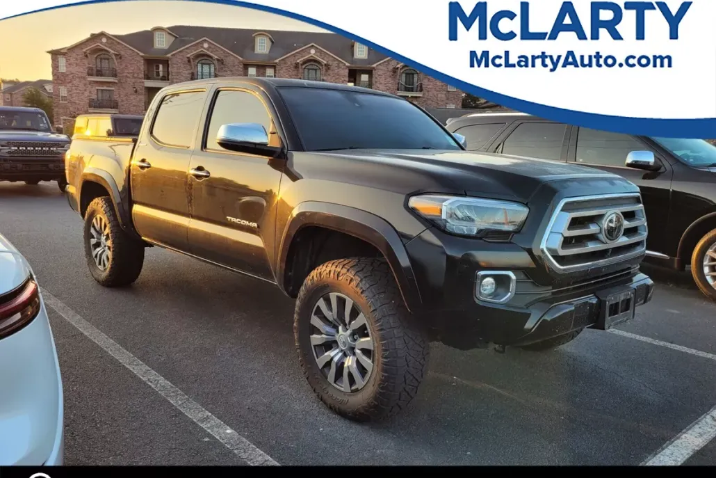 2022 Toyota Tacoma Limited Double Cab V6 photo 1
