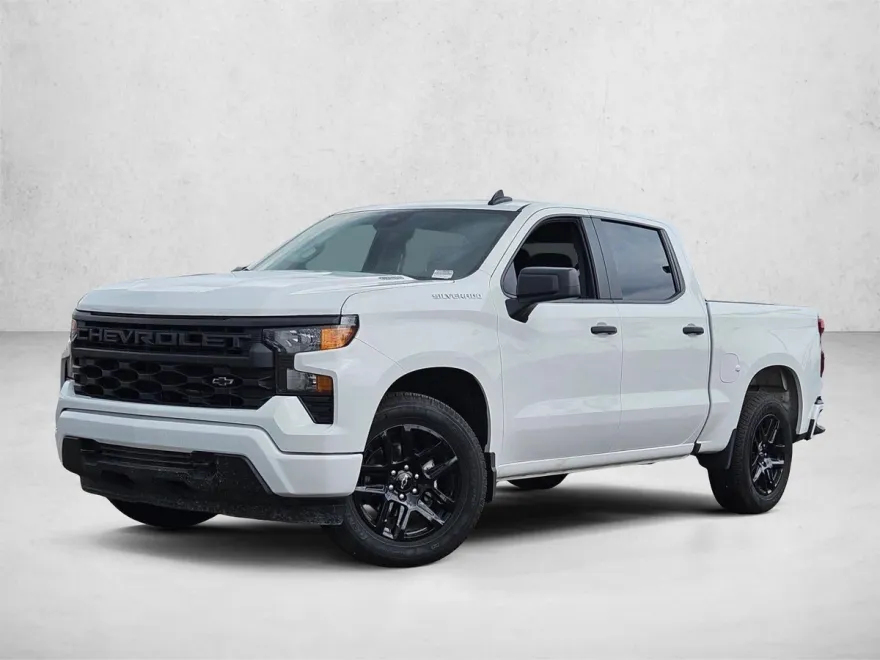 2026 Chevrolet Silverado 1500 Custom photo 1
