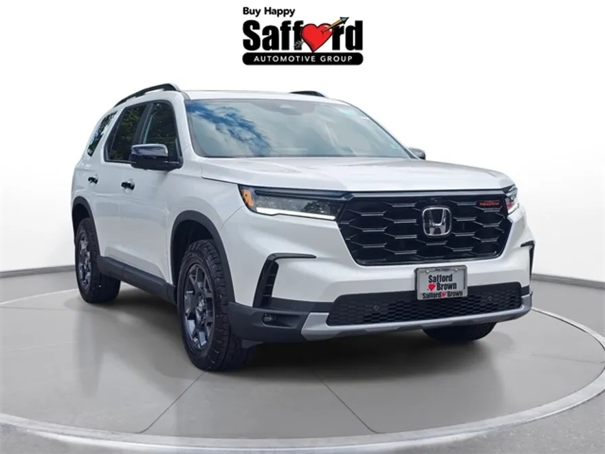 2025 Honda Pilot TrailSport photo 1