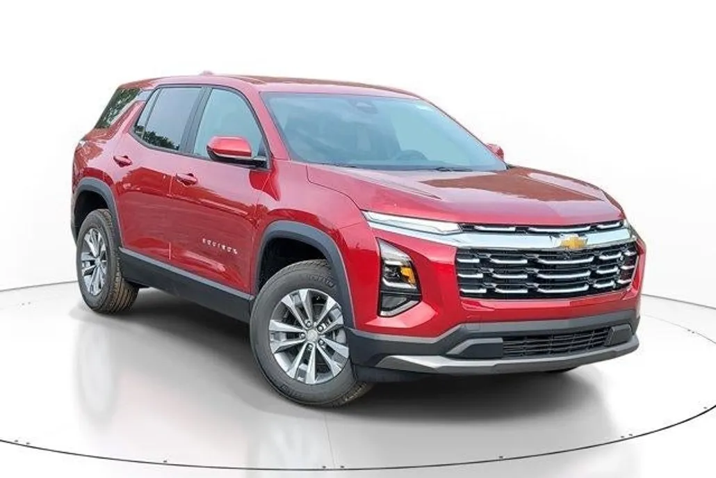 2026 Chevrolet Equinox LT photo 1