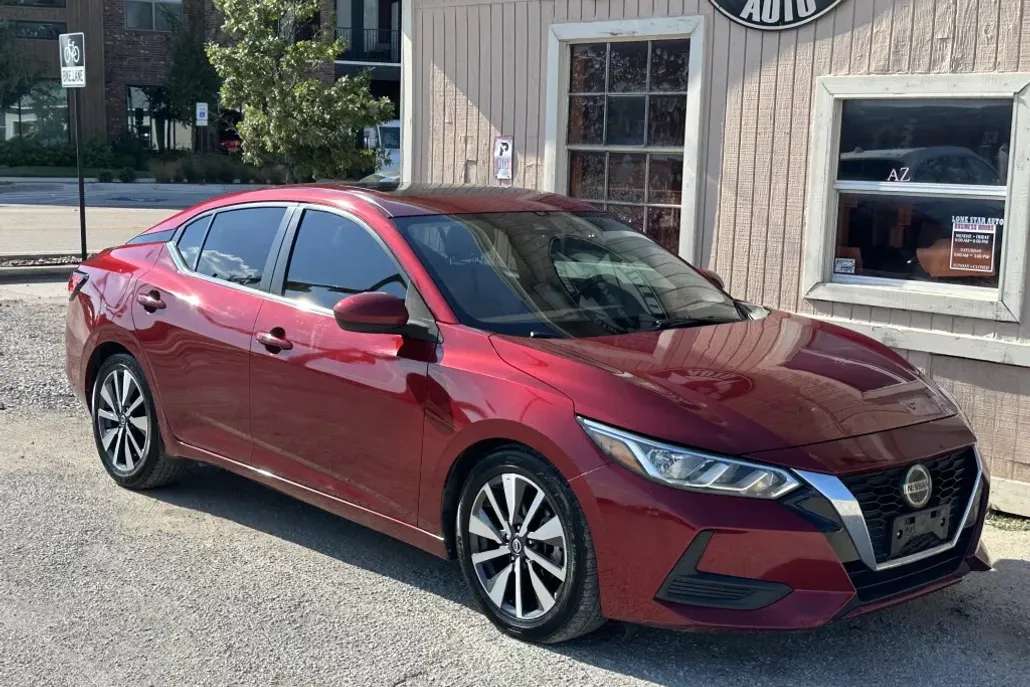 2021 Nissan Sentra SV photo 1