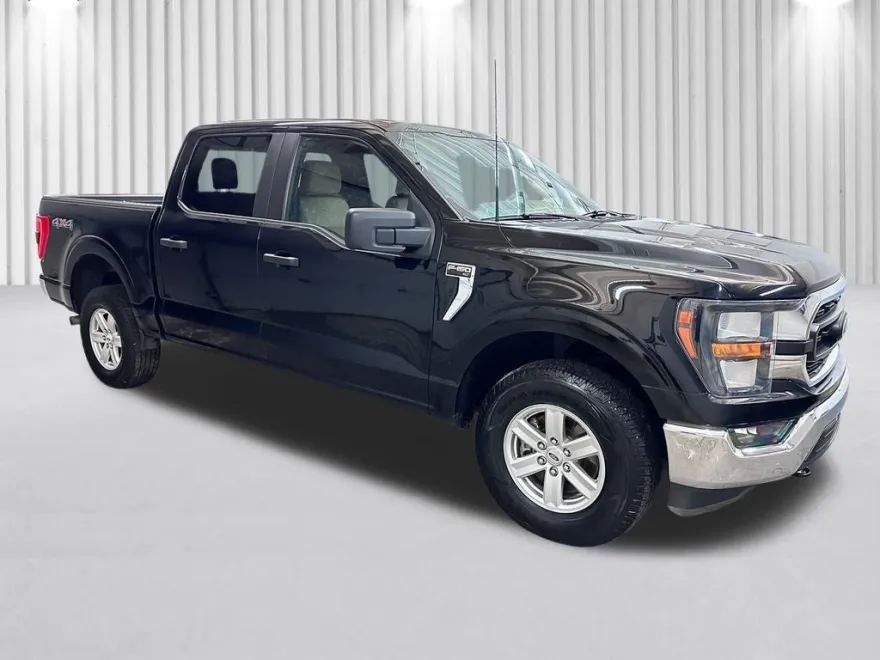 2023 Ford F-150 XLT photo 1