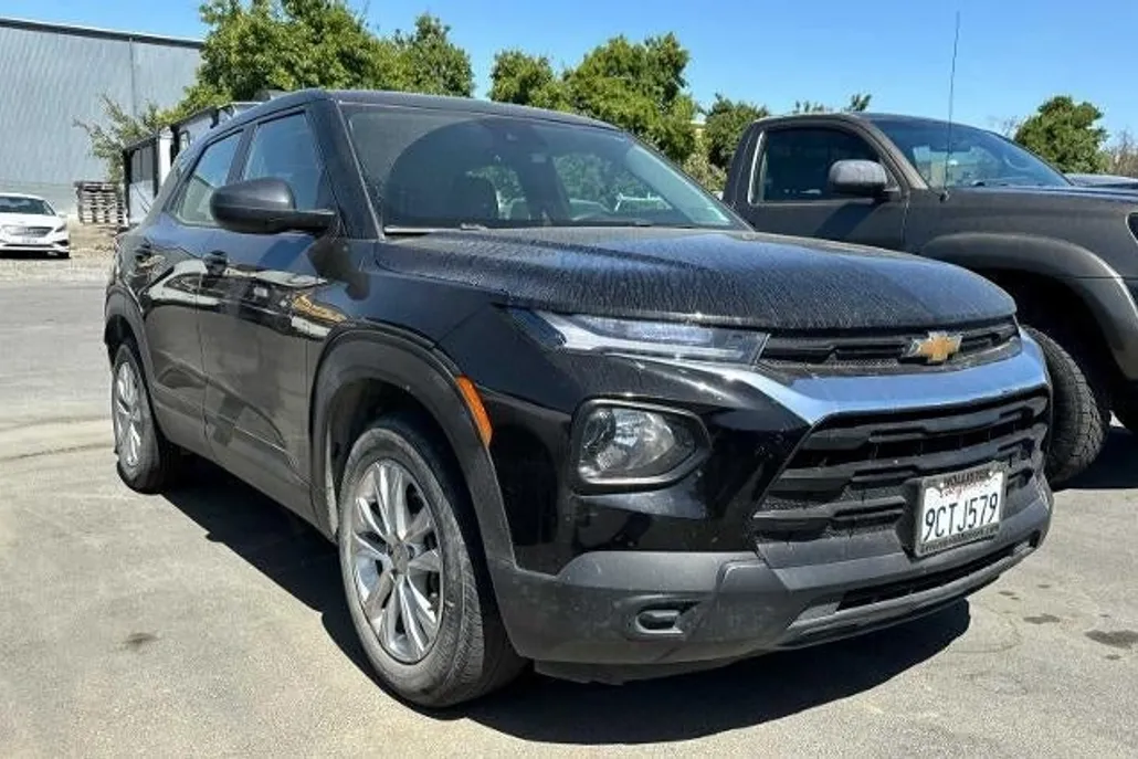 2023 Chevrolet Trailblazer LS photo 1