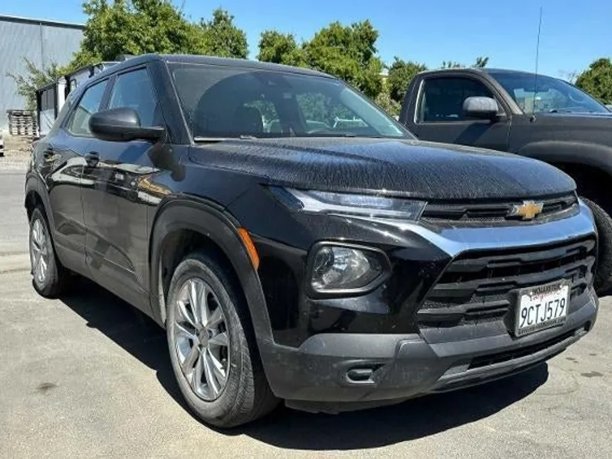 2023 Chevrolet Trailblazer LS photo 1