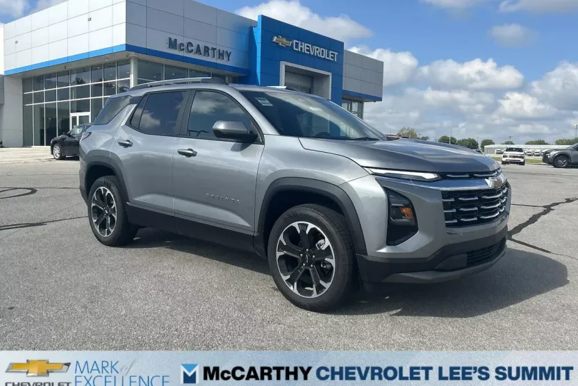 2026 Chevrolet Equinox LT photo 1