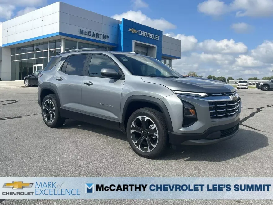 2026 Chevrolet Equinox LT photo 1