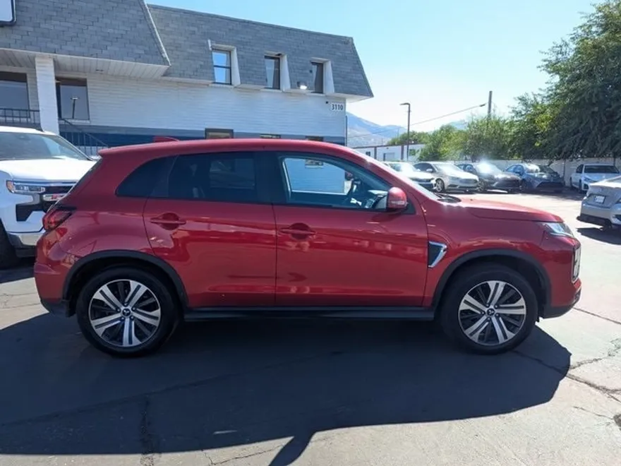2024 Mitsubishi Outlander Sport ES LE SE photo 1