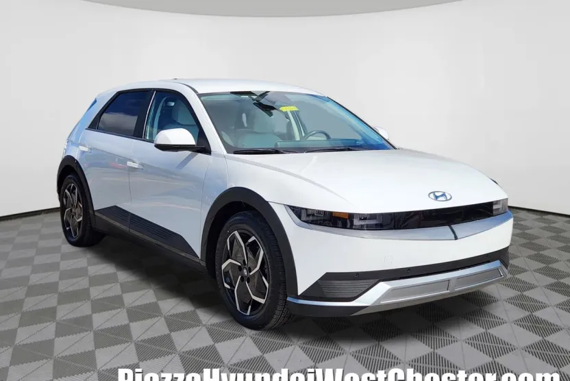 2022 Hyundai Ioniq 5 SEL photo 1