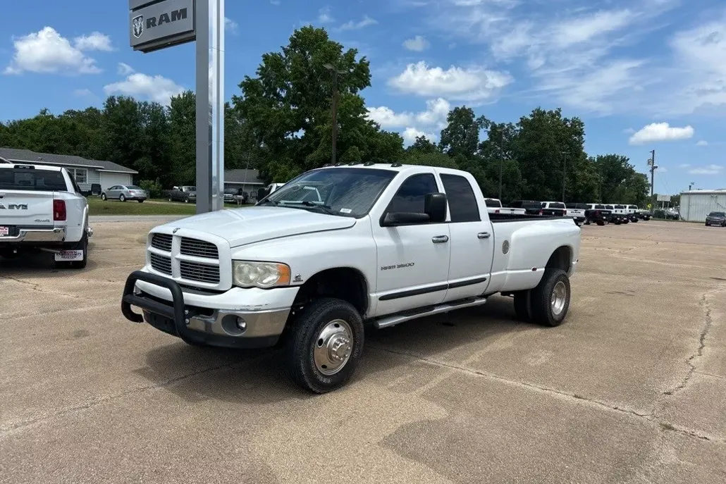 2004 Dodge Ram 3500 SLT photo 1