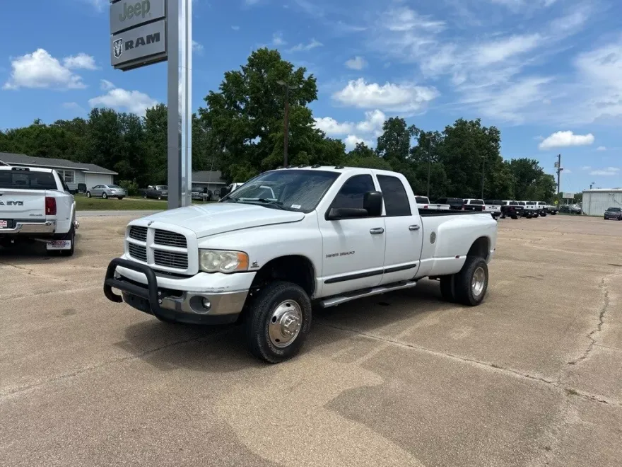 2004 Dodge Ram 3500 SLT photo 1