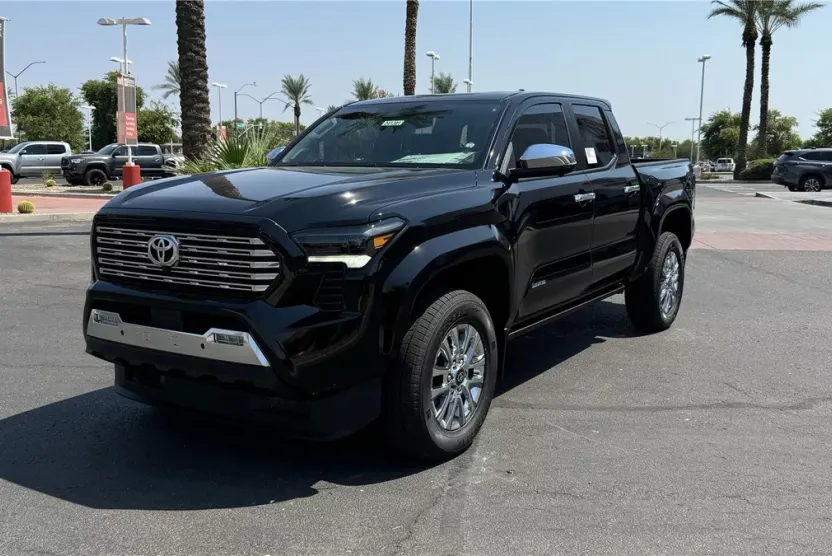 2025 Toyota Tacoma Limited Double Cab photo 1