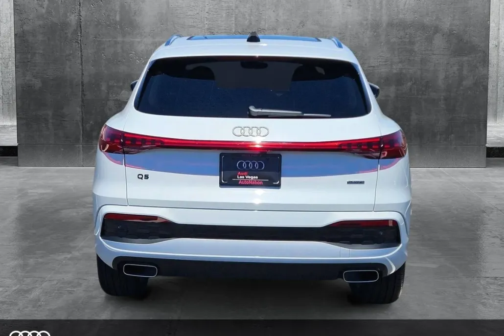 2025 Audi Q5 Premium Plus photo 1