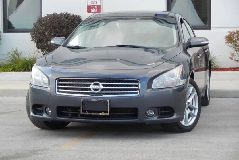 2011 Nissan Maxima SV Premium photo 1