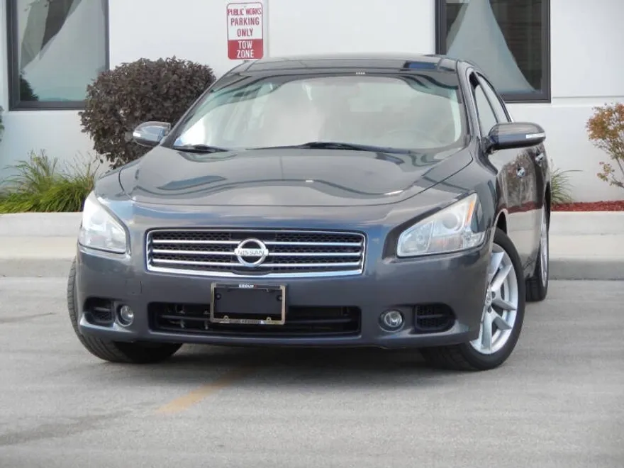 2011 Nissan Maxima SV Premium photo 1