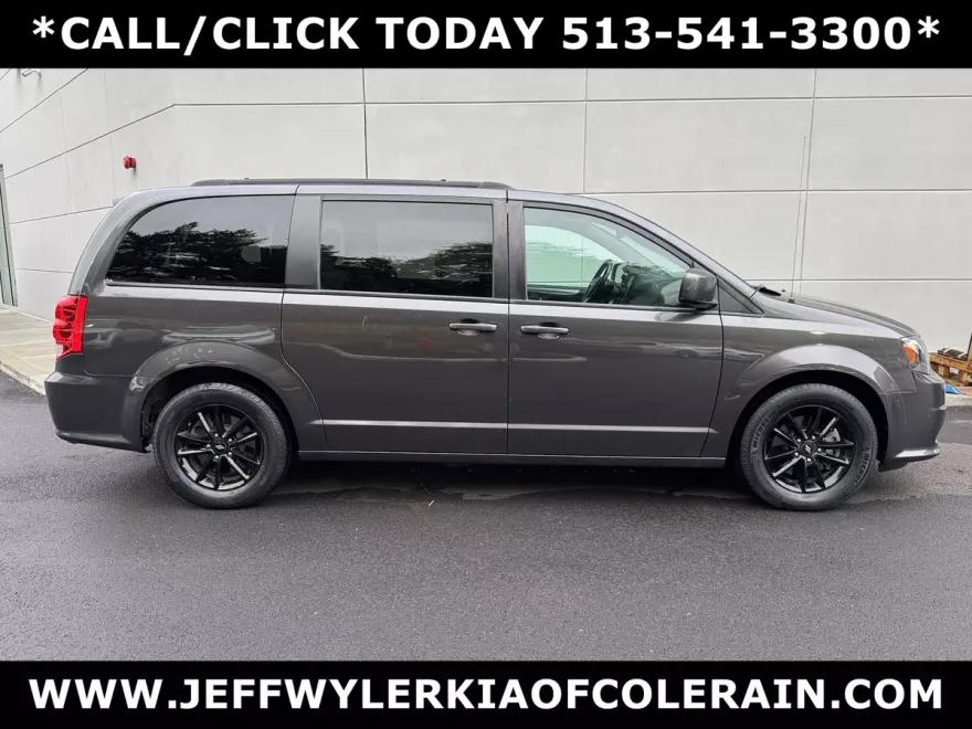 2019 Dodge Grand Caravan GT photo 1