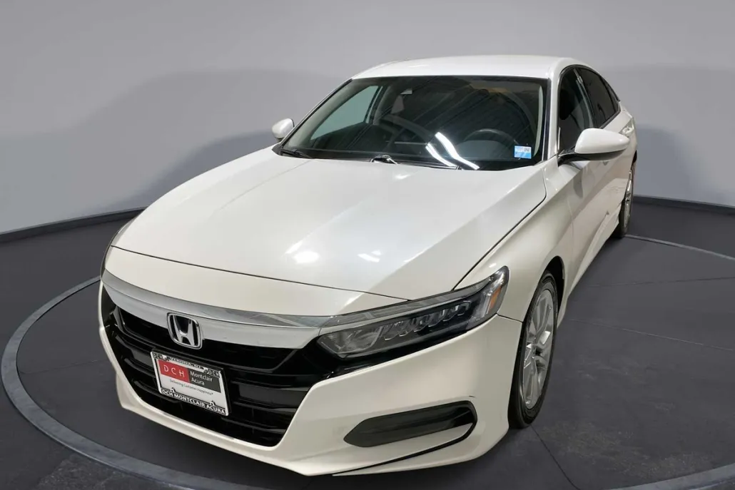 2018 Honda Accord LX 1.5T photo 1