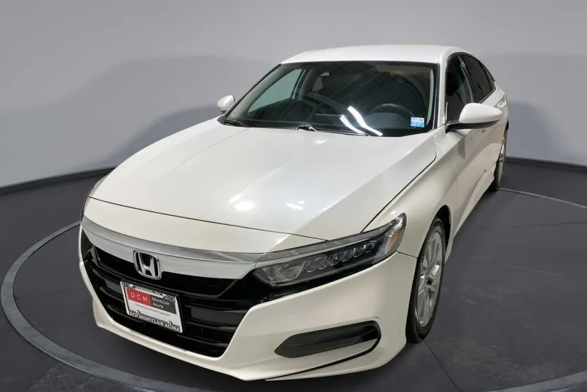 2018 Honda Accord LX 1.5T photo 1