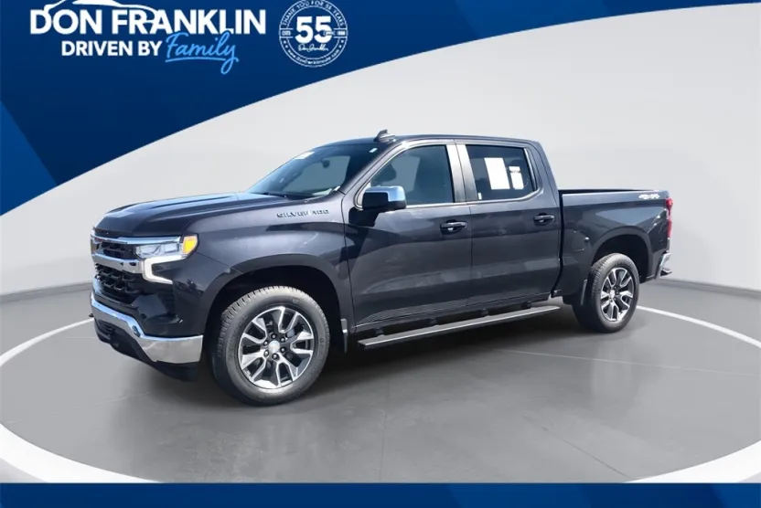 2022 Chevrolet Silverado 1500 LT photo 1