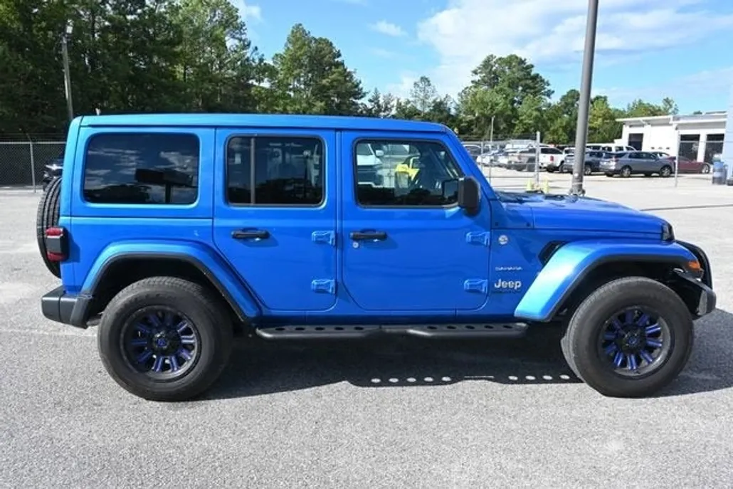 2024 Jeep Wrangler Sahara photo 1