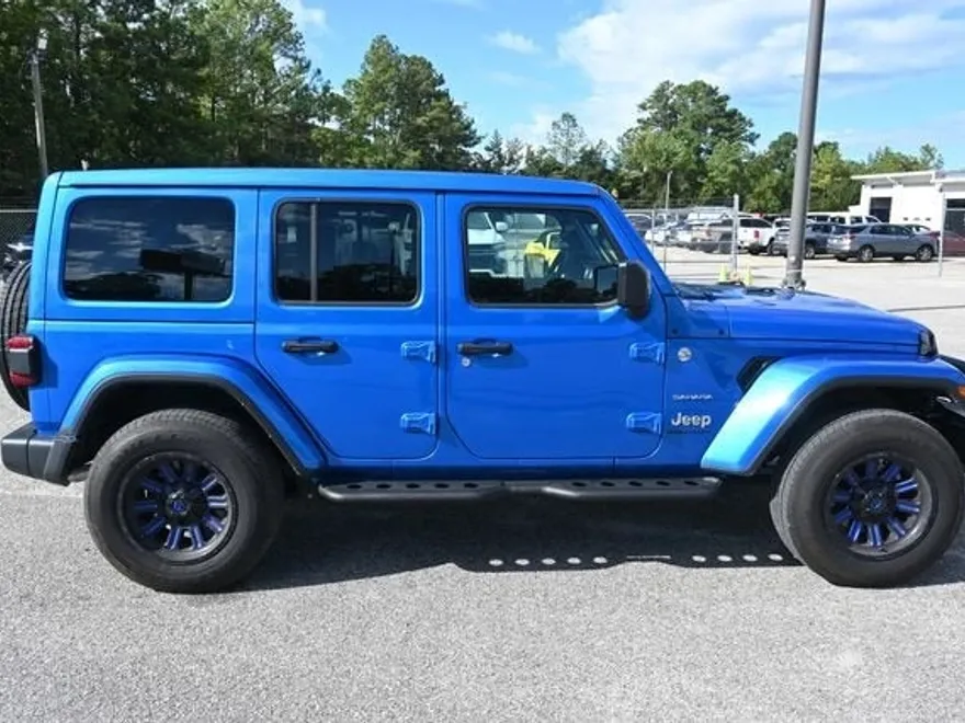 2024 Jeep Wrangler Sahara photo 1