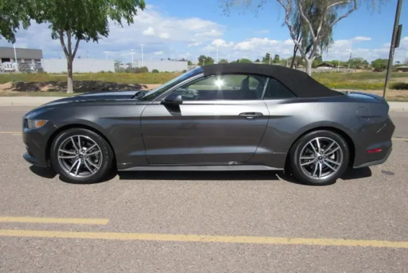 2017 Ford Mustang EcoBoost Premium Convertible photo 1