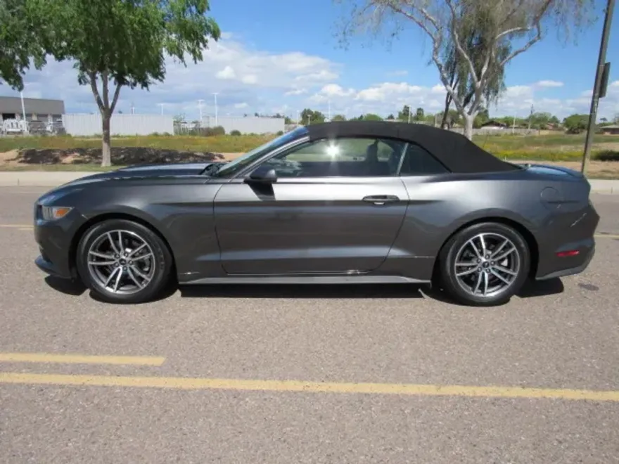 2017 Ford Mustang EcoBoost Premium Convertible photo 1
