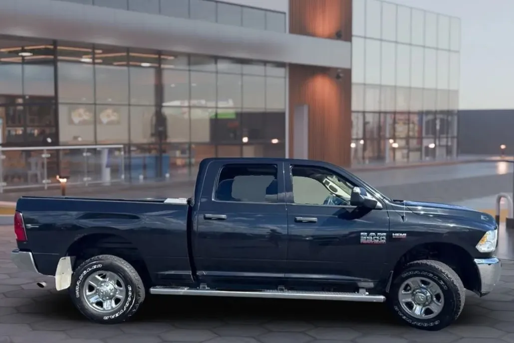 2016 Ram 2500 Tradesman photo 1