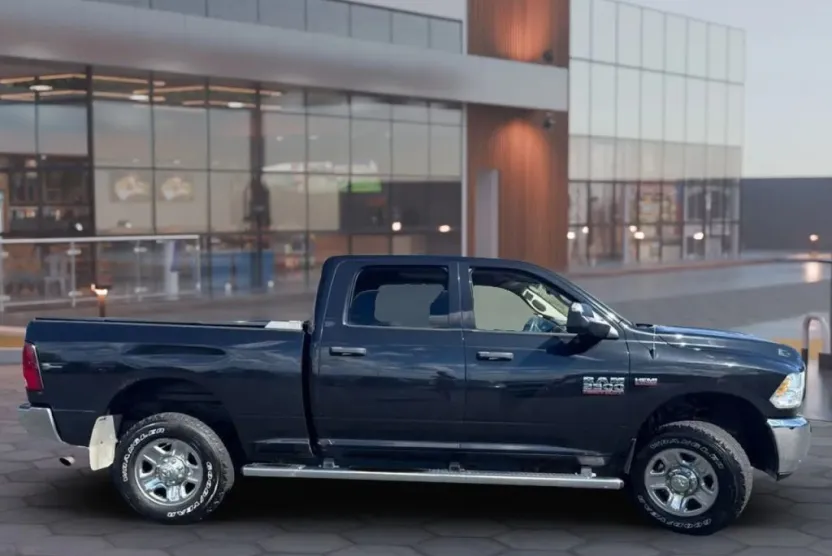 2016 Ram 2500 Tradesman photo 1