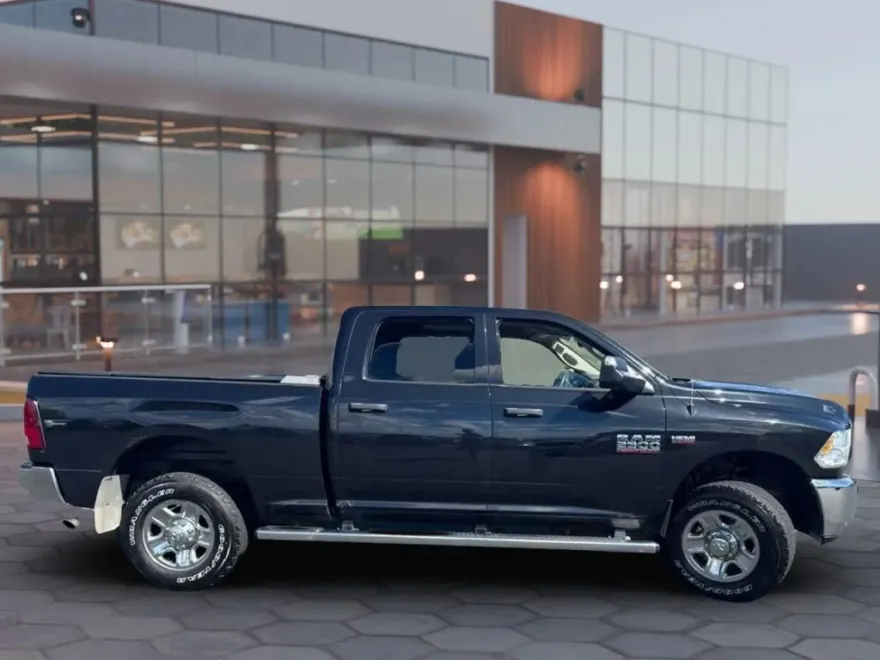 2016 Ram 2500 Tradesman photo 1
