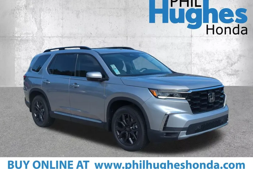 2025 Honda Pilot Touring photo 1