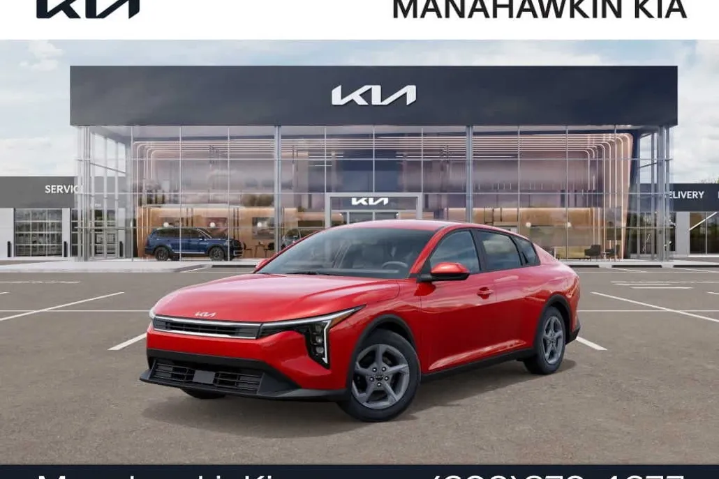 2025 Kia K4 LXS photo 1