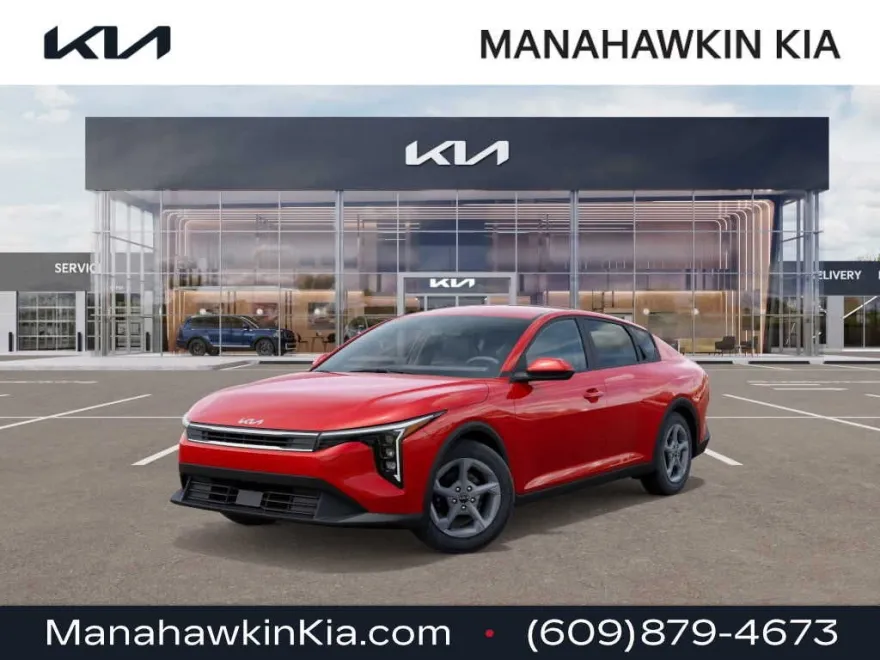 2025 Kia K4 LXS photo 1