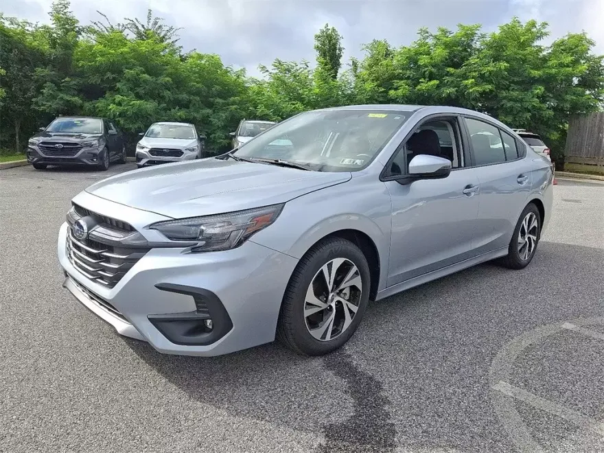 2025 Subaru Legacy Premium photo 1