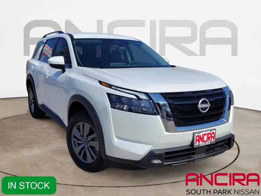 2025 Nissan Pathfinder SV photo 1
