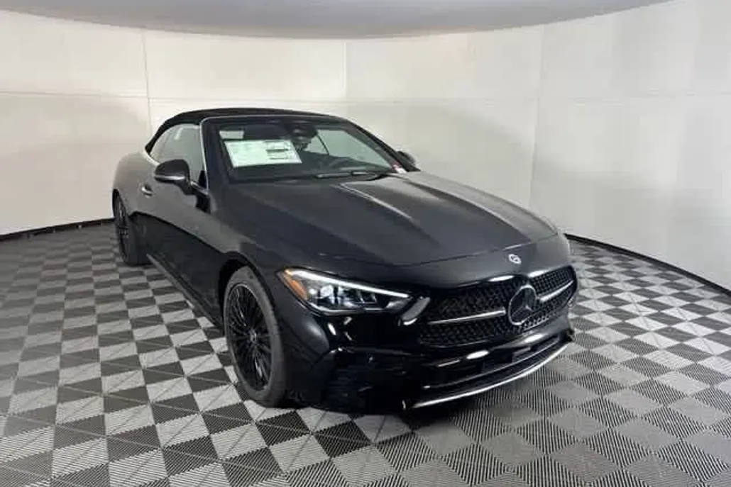 2025 Mercedes Benz CLE 300 4MATIC Cabriolet photo 1