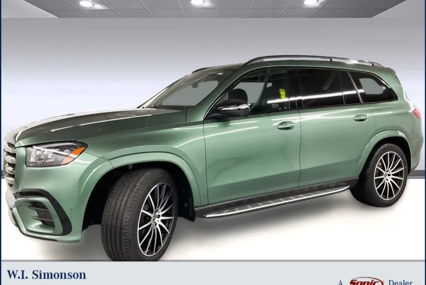 2025 Mercedes Benz GLS 580 4MATIC photo 1