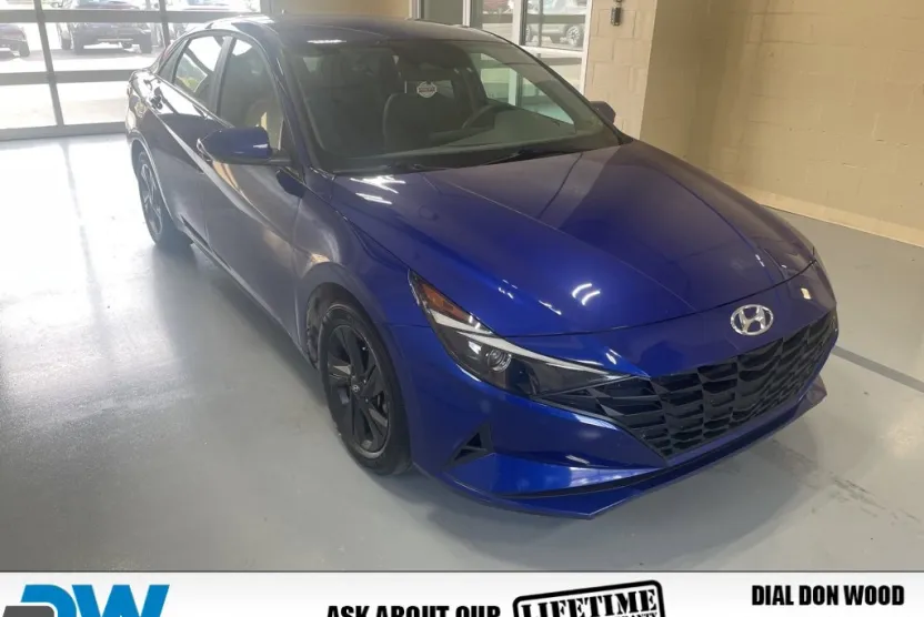 2023 Hyundai Elantra Hybrid Blue photo 1