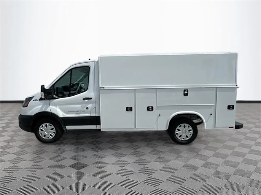 2025 Ford Transit photo 1
