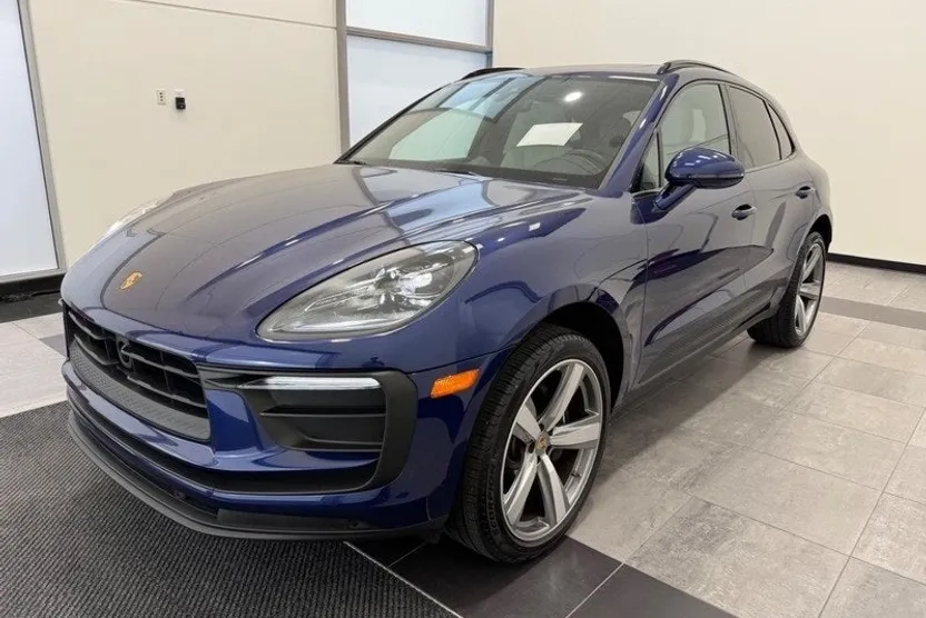 2024 Porsche Macan Base photo 1