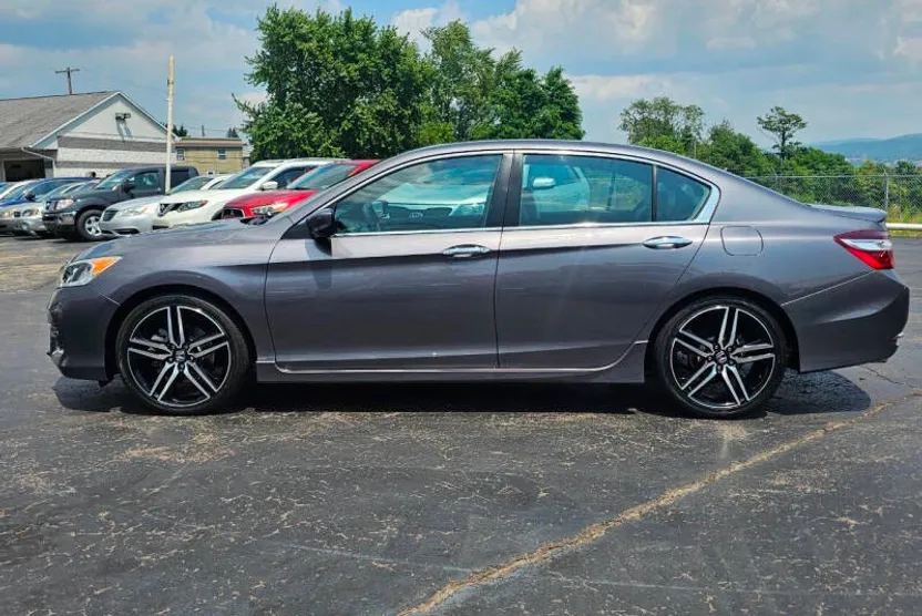 2016 Honda Accord Sport photo 1