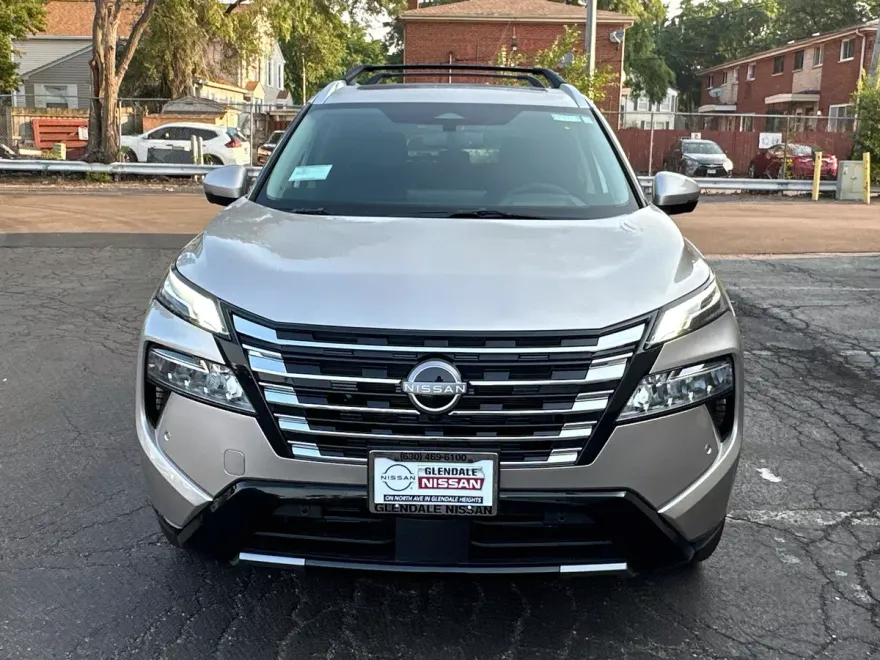 2025 Nissan Rogue Platinum photo 1