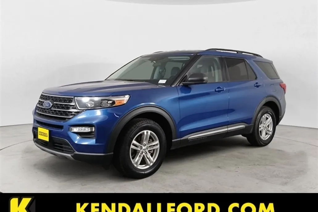 2022 Ford Explorer XLT photo 1
