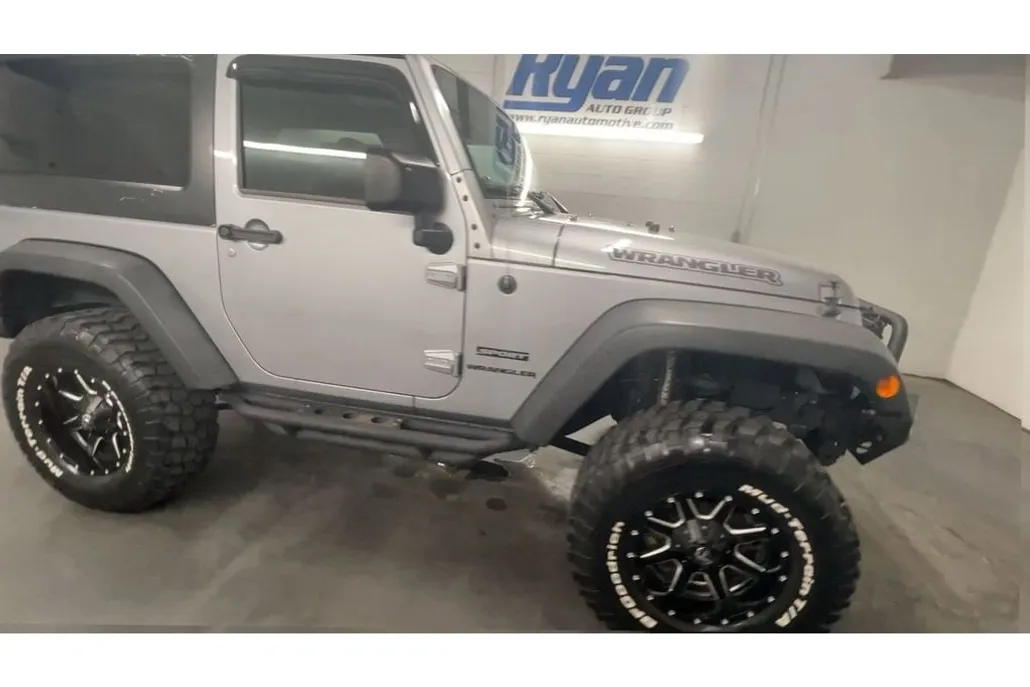 2016 Jeep Wrangler Sport photo 1