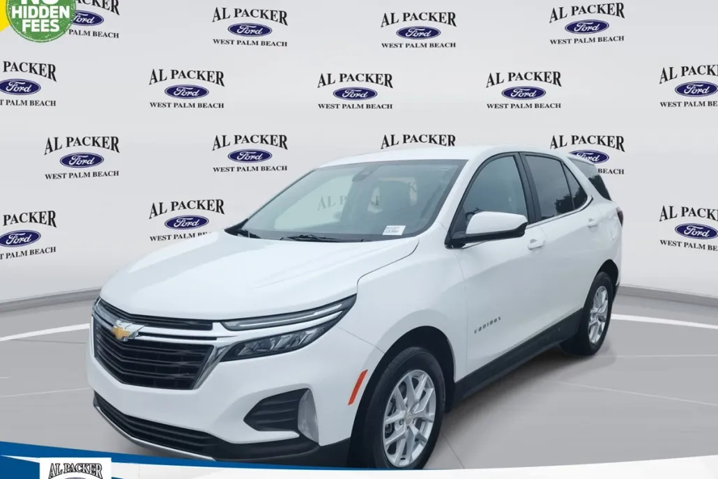 2023 Chevrolet Equinox LT photo 1
