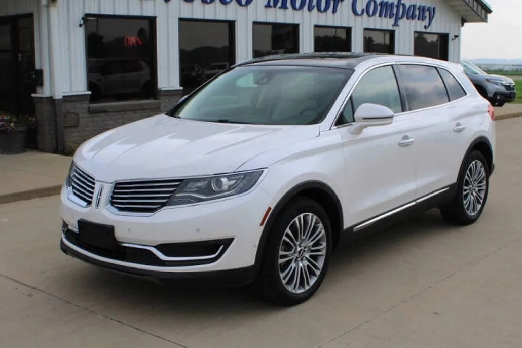 2017 Lincoln MKX Reserve photo 1