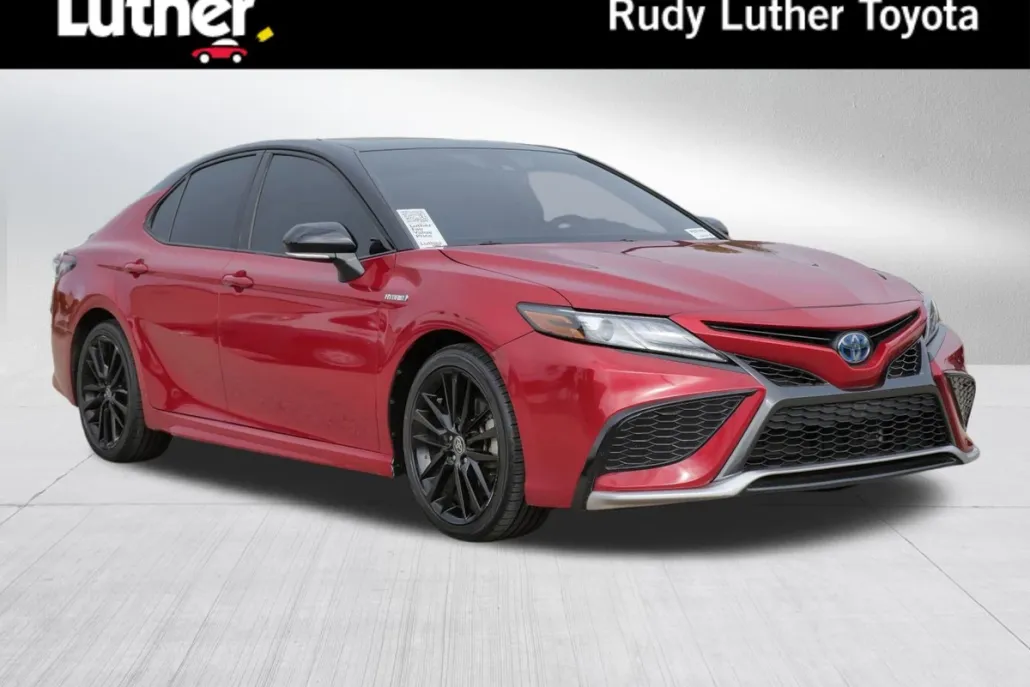 2021 Toyota Camry XSE photo 1