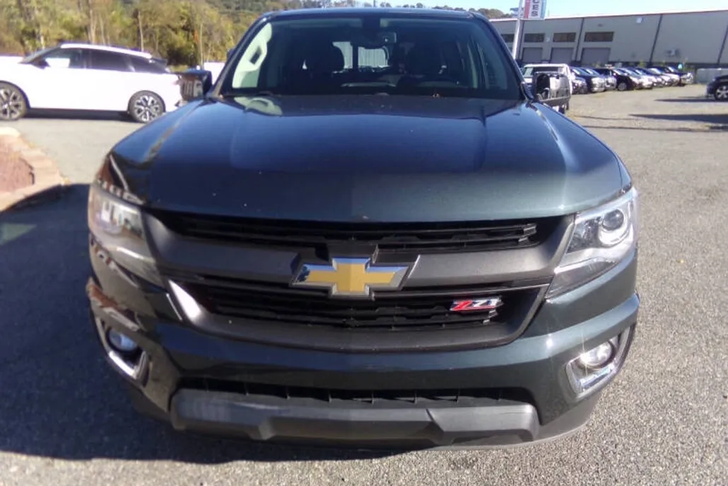 2017 Chevrolet Colorado Z71 photo 1