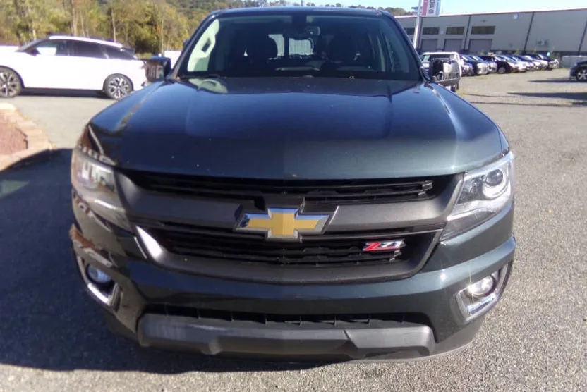 2017 Chevrolet Colorado Z71 photo 1