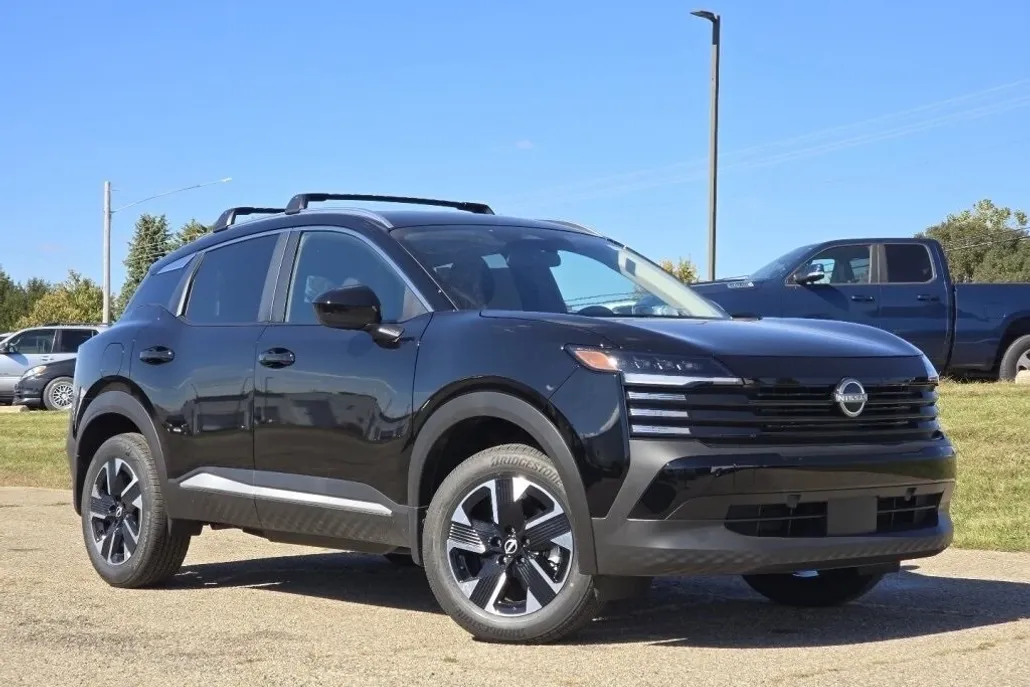 2026 Nissan Kicks SV photo 1