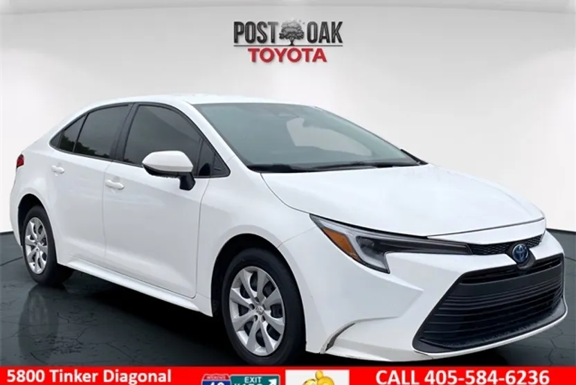 2024 Toyota Corolla Hybrid LE photo 1